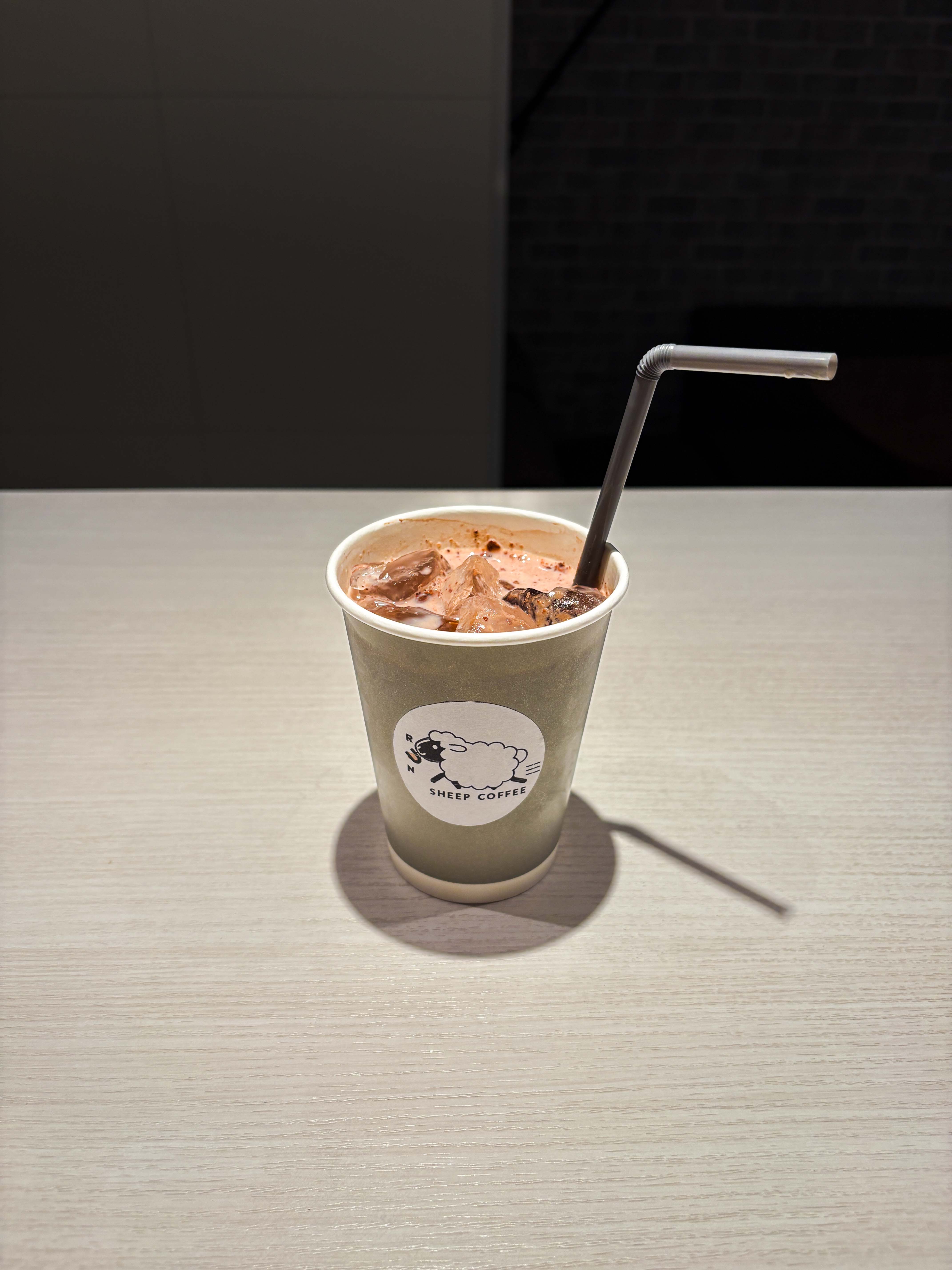 コーヒーとカップ